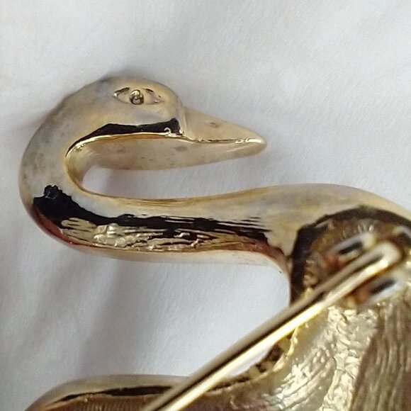 Black Swan Brooch Goldtone Retro 80s Resin Enamel Pavé Rhinestones - Picture 7 of 10